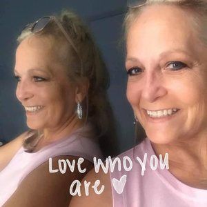 Meet your Posher, Sandi